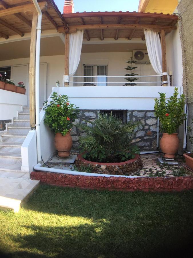 Beautiful Beach House Gerakini Extérieur photo
